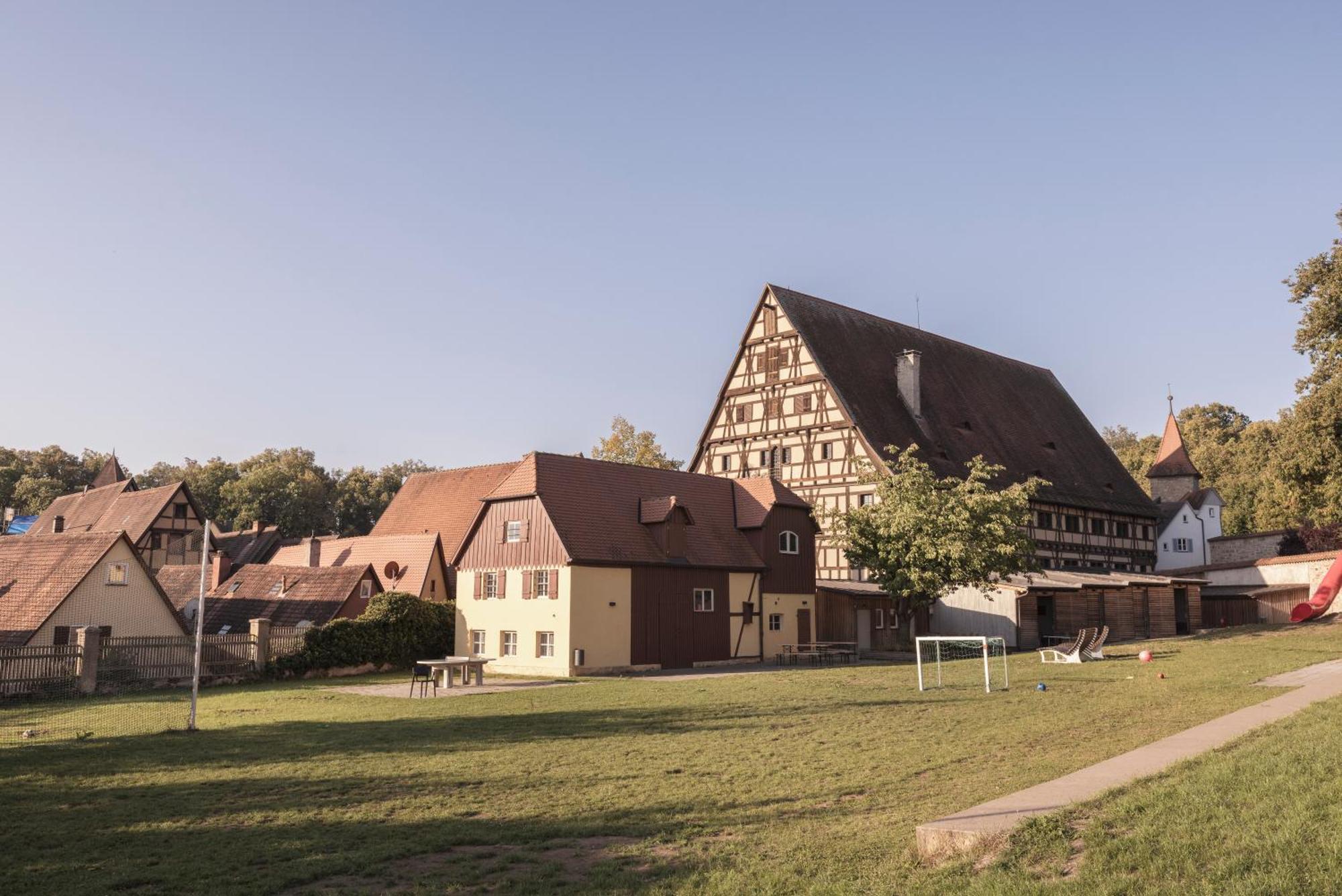 Jugendherberge Dinkelsbuehl - Youth Hostel Экстерьер фото